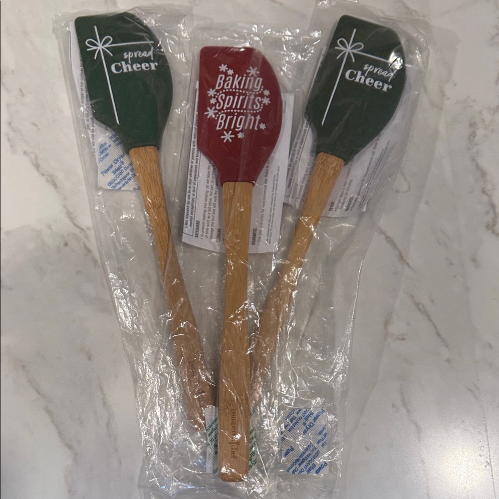 Pampered Chef Scraper Holiday Themed Spatula Set of 3